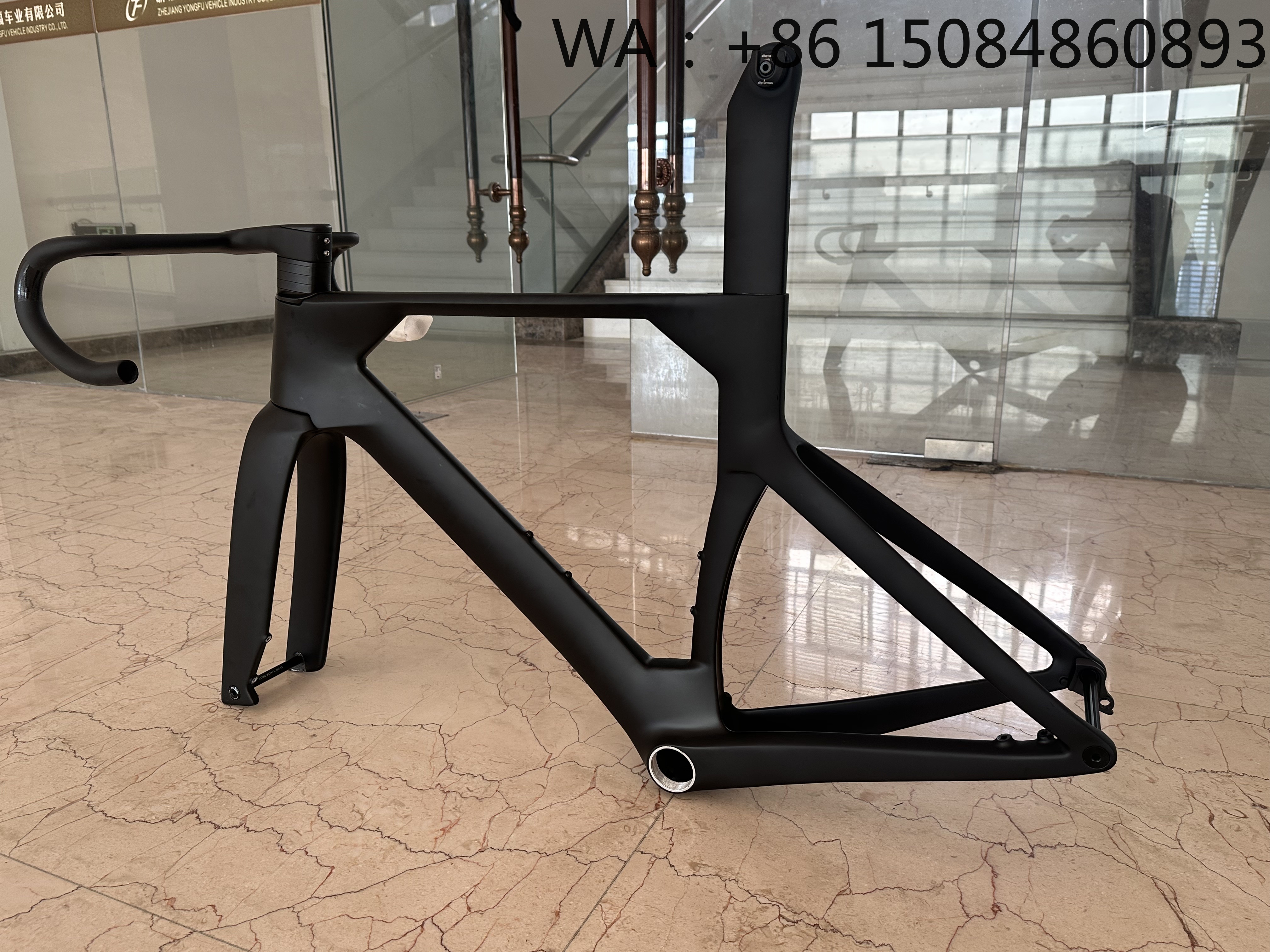 Carbon Bike Frame - 700C 24 Speed Aero Racing Bike,