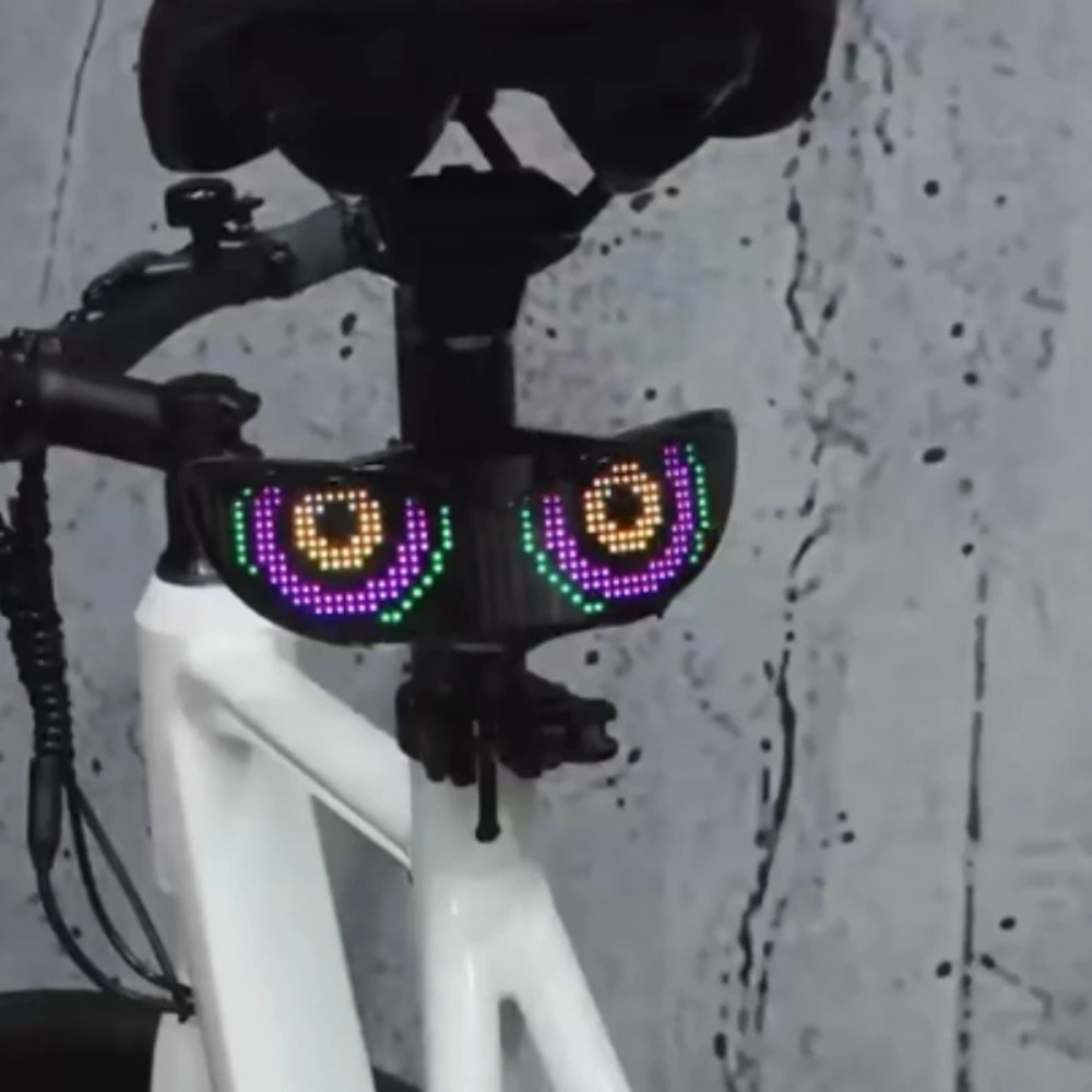 APP Control RGB Lion Eye Helme - огляд і ціна Bicycle Helmet